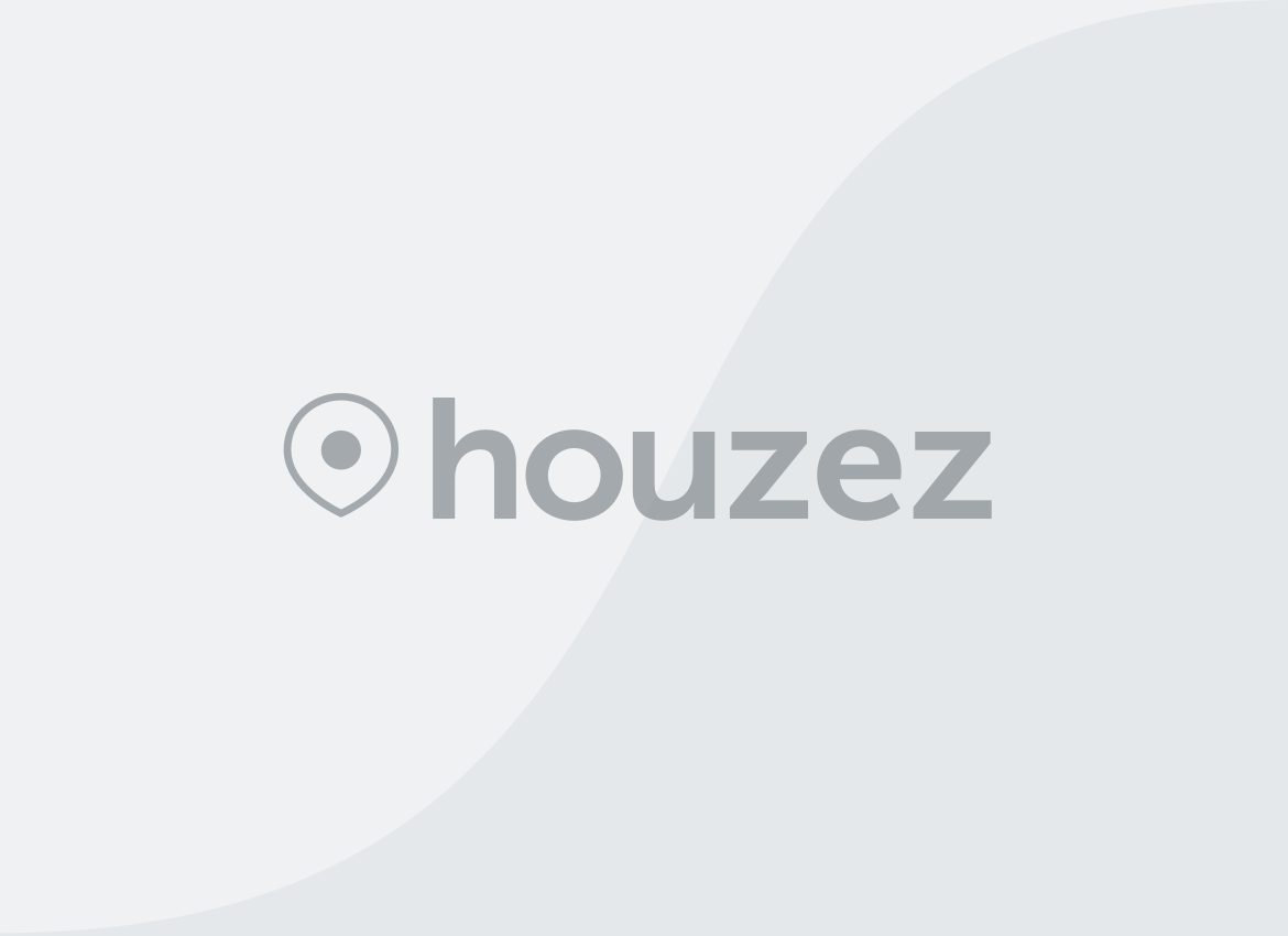 Epitome of Luxury with Dubai Skyline View